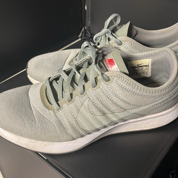 Nike Men’s Dualtone Racer 918227-015 Size 9.5 Grey/Black - Picture 4 of 9